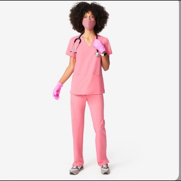 Figs Scrubs Set (Small) Neon Pink —SOLD - Picture 2 of 6